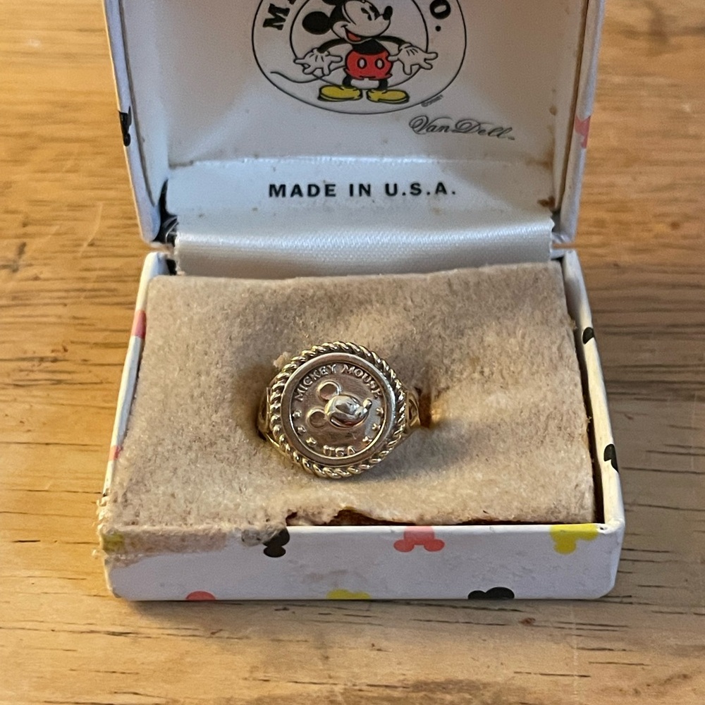 Van Dell Disney 10kt Gold Mickey Mouse USA Coin Ring size 5 Vintage Original Box - Picture 3 of 16